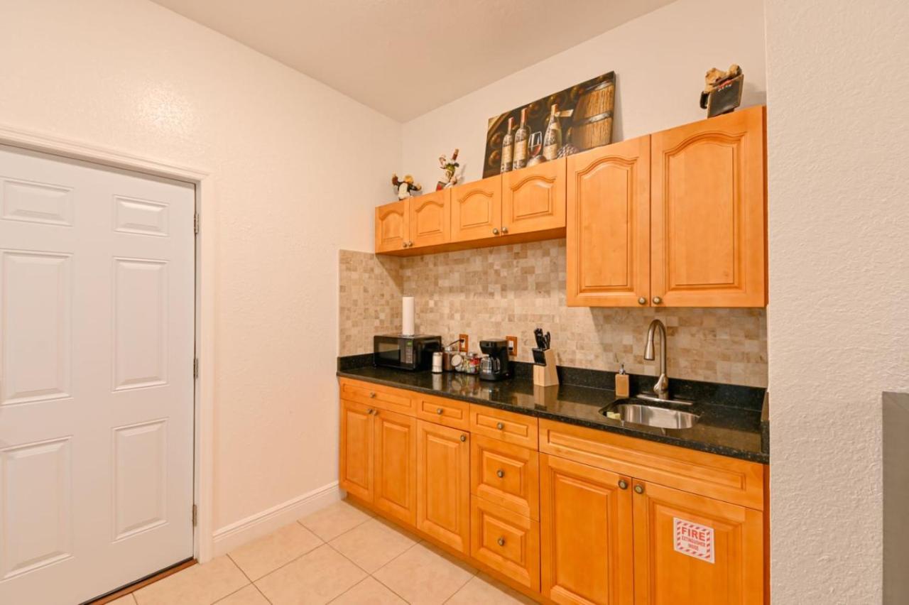 Paradise In Brandon With Luxurious 6 Person Spa Exterior foto